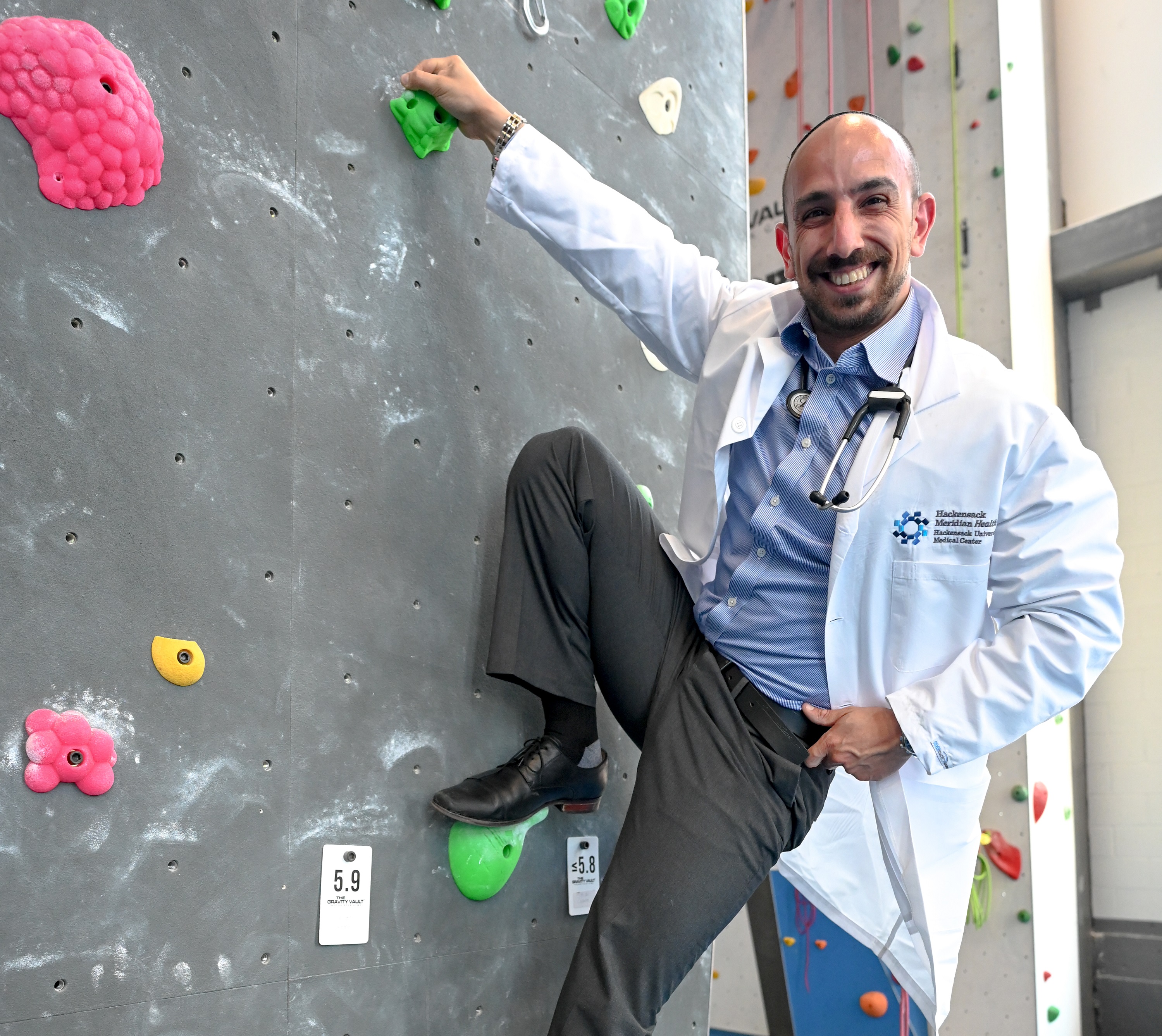 Dr. Jason Mendelsohn